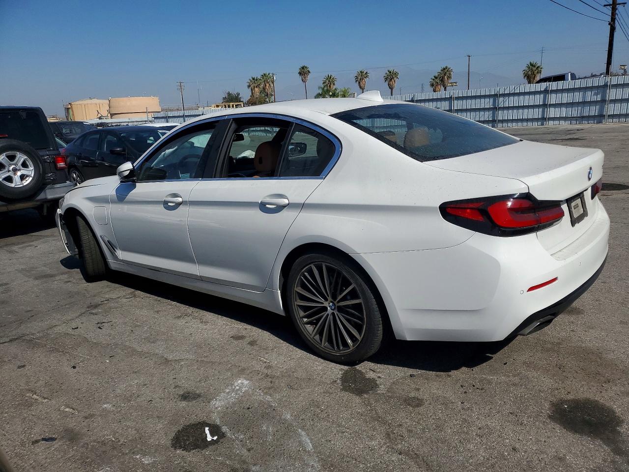 WBA13AG0XMCF03661 · 2021 BMW 530E · 2/12