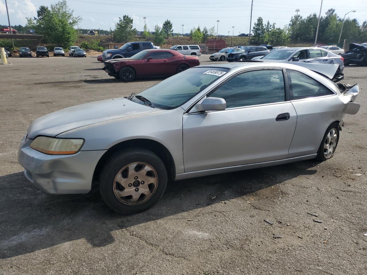 1HGCG3250WA017338 · 1998 HONDA ACCORD
