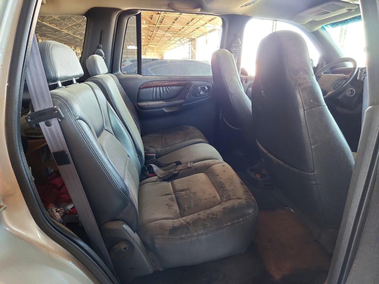 1B4HS28Z0YF131074 · 2000 DODGE DURANGO · 11/13