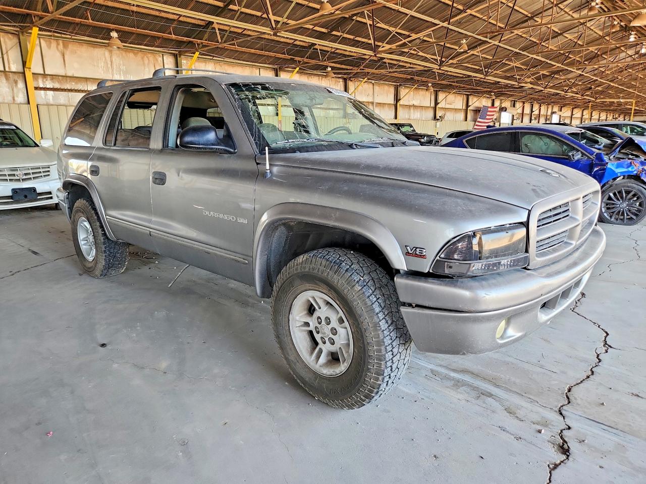 1B4HS28Z0YF131074 · 2000 DODGE DURANGO · 4/13