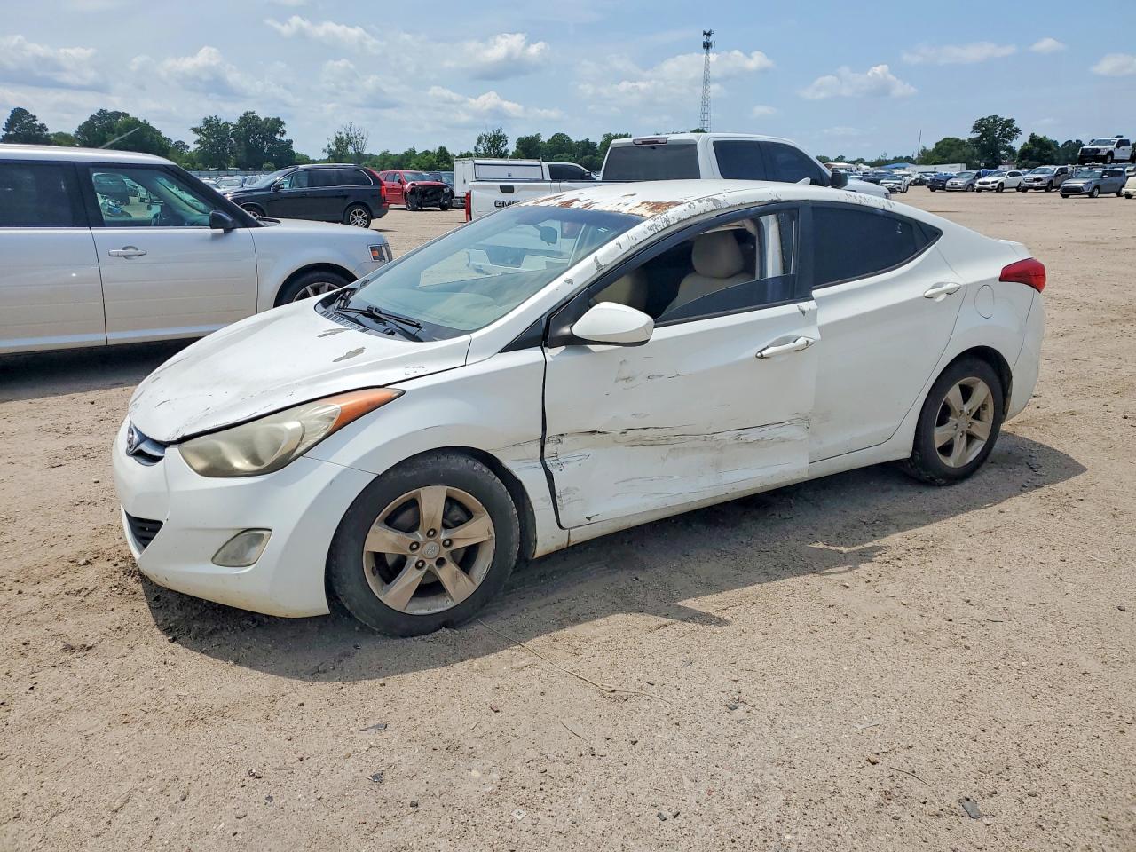 5NPDH4AE7CH111180 · 2012 HYUNDAI ELANTRA