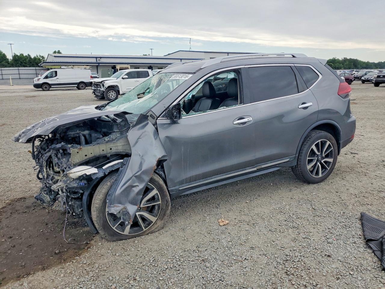 5N1AT2MV5KC716273 · 2019 NISSAN ROGUE