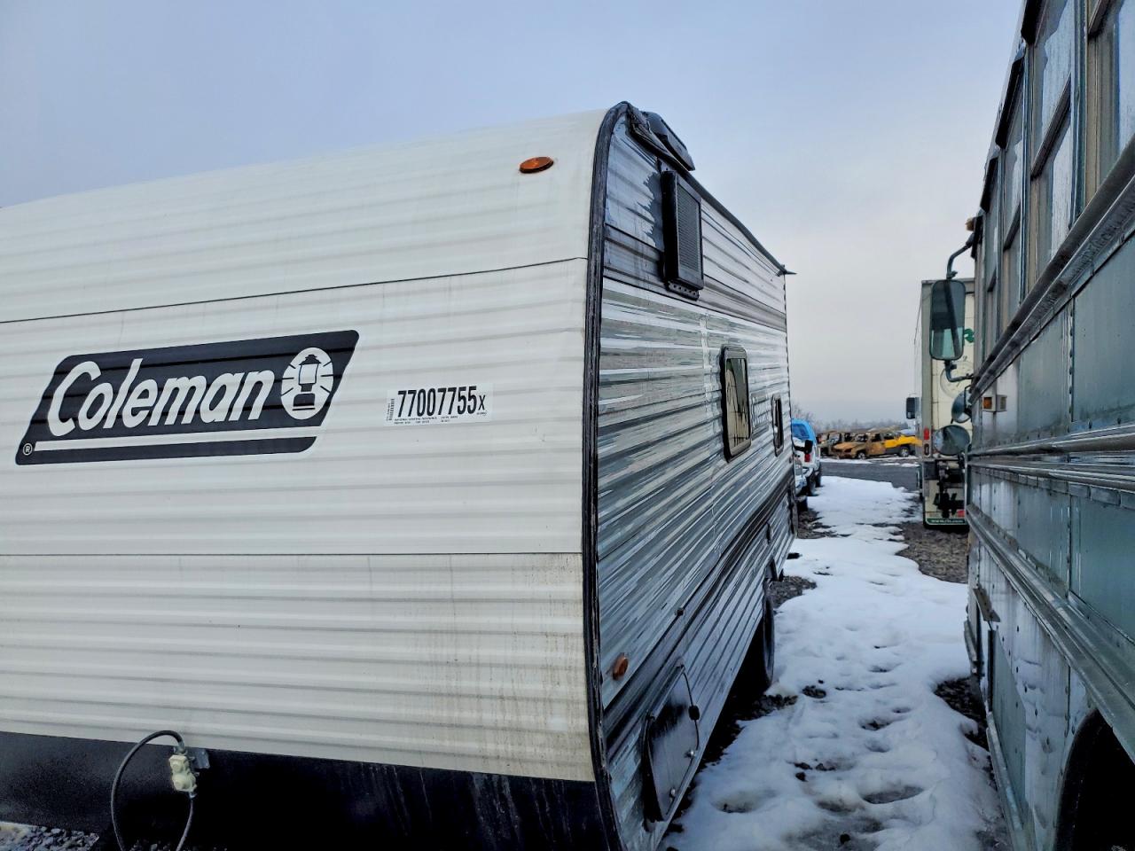 4YDTCMG1XSH935716 · 2025 KEYSTONE TRAILER · 2/10