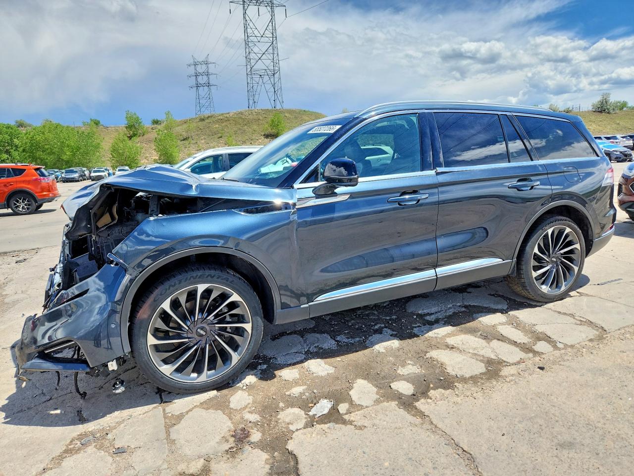 5LM5J7XC9NGL19044 · 2022 LINCOLN AVIATOR