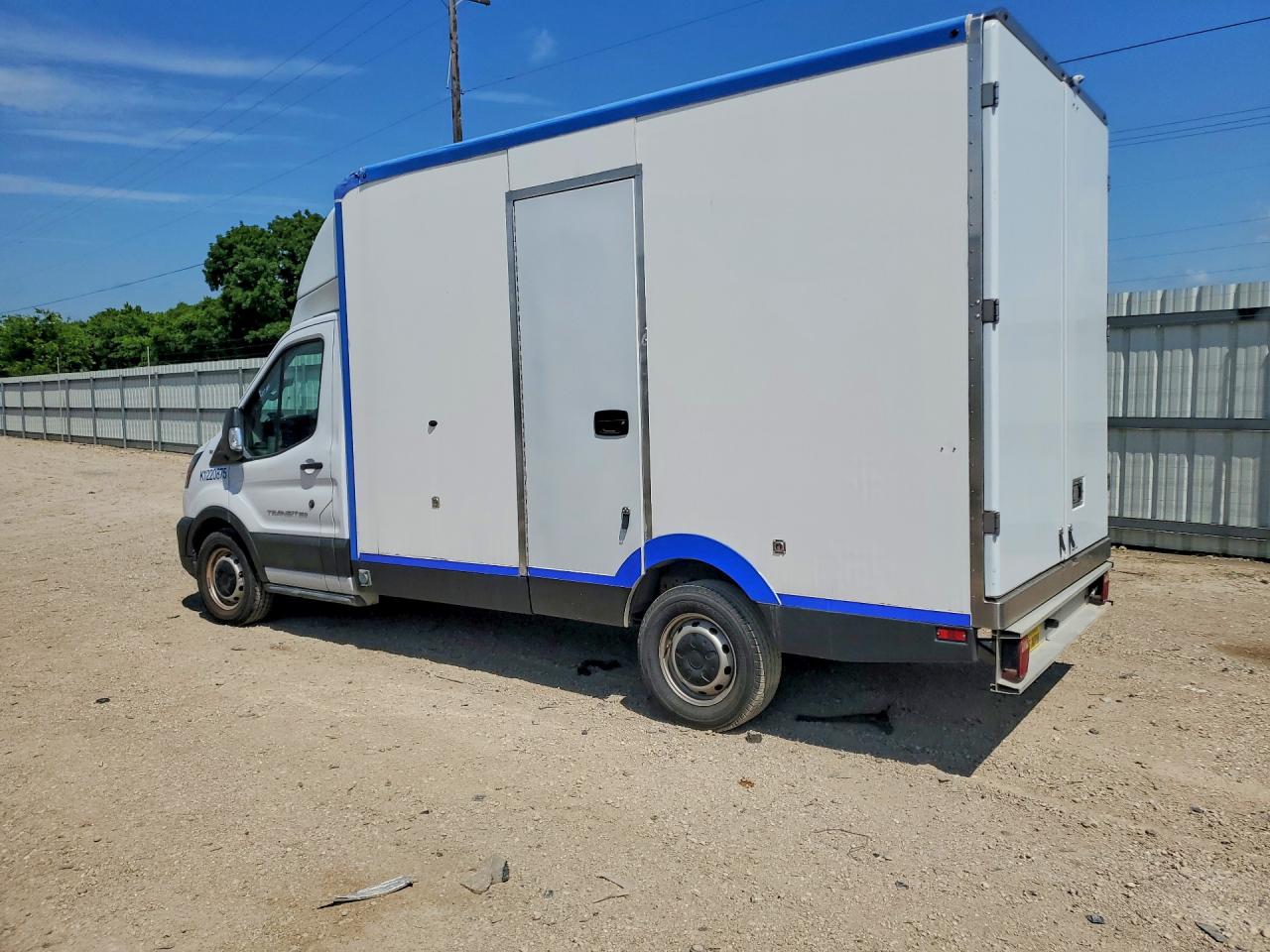 1FDBW5Z88NKA39696 · 2022 FORD TRANSIT · 2/12