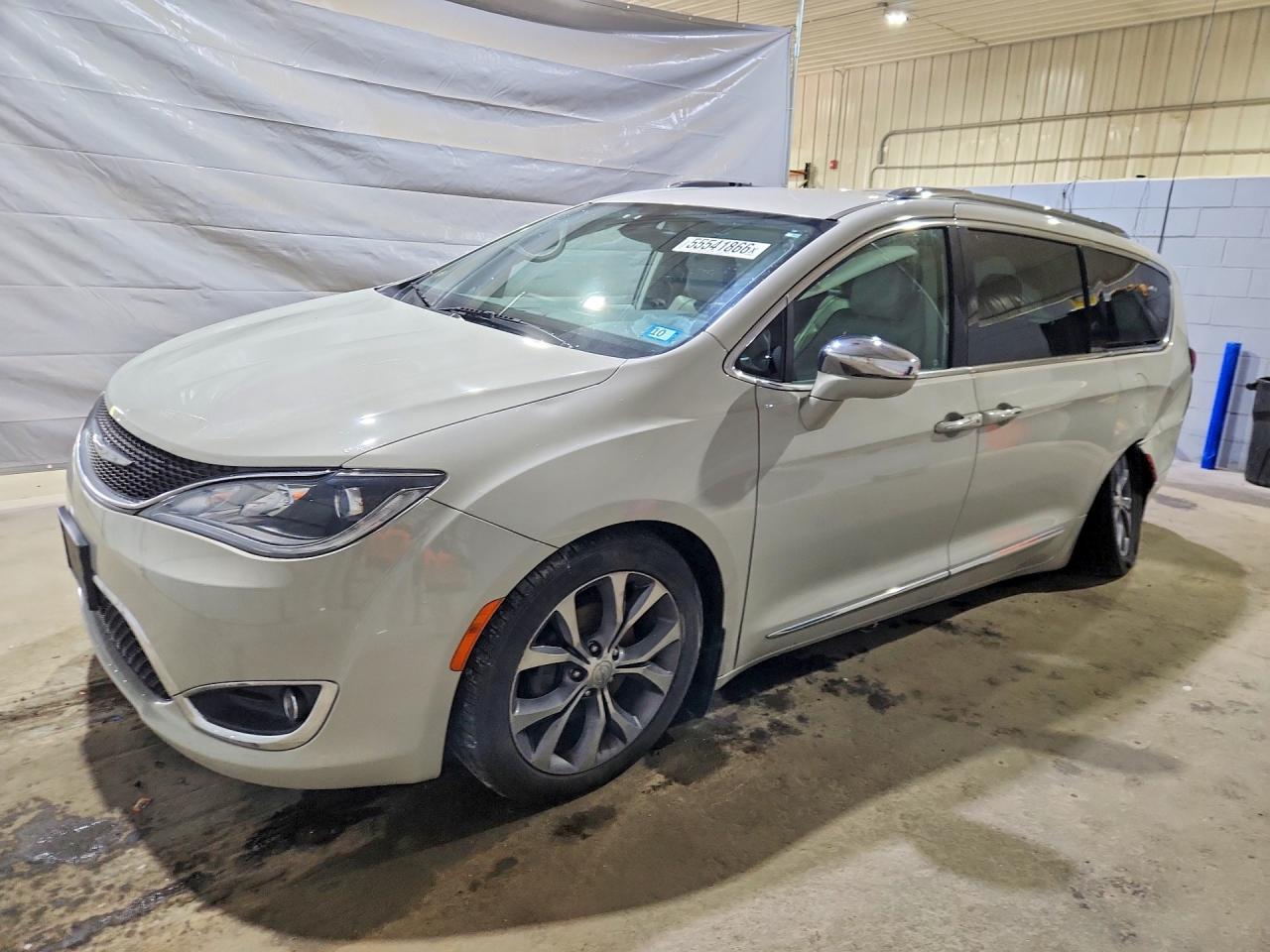 2C4RC1GG4HR591474 · 2017 CHRYSLER PACIFICA