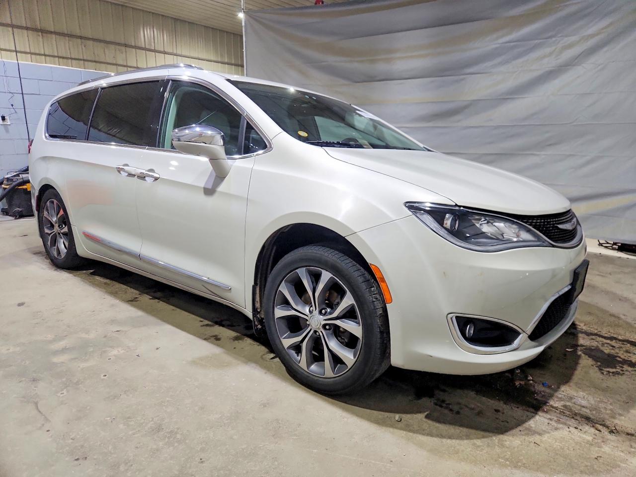2C4RC1GG4HR591474 · 2017 CHRYSLER PACIFICA · 4/13