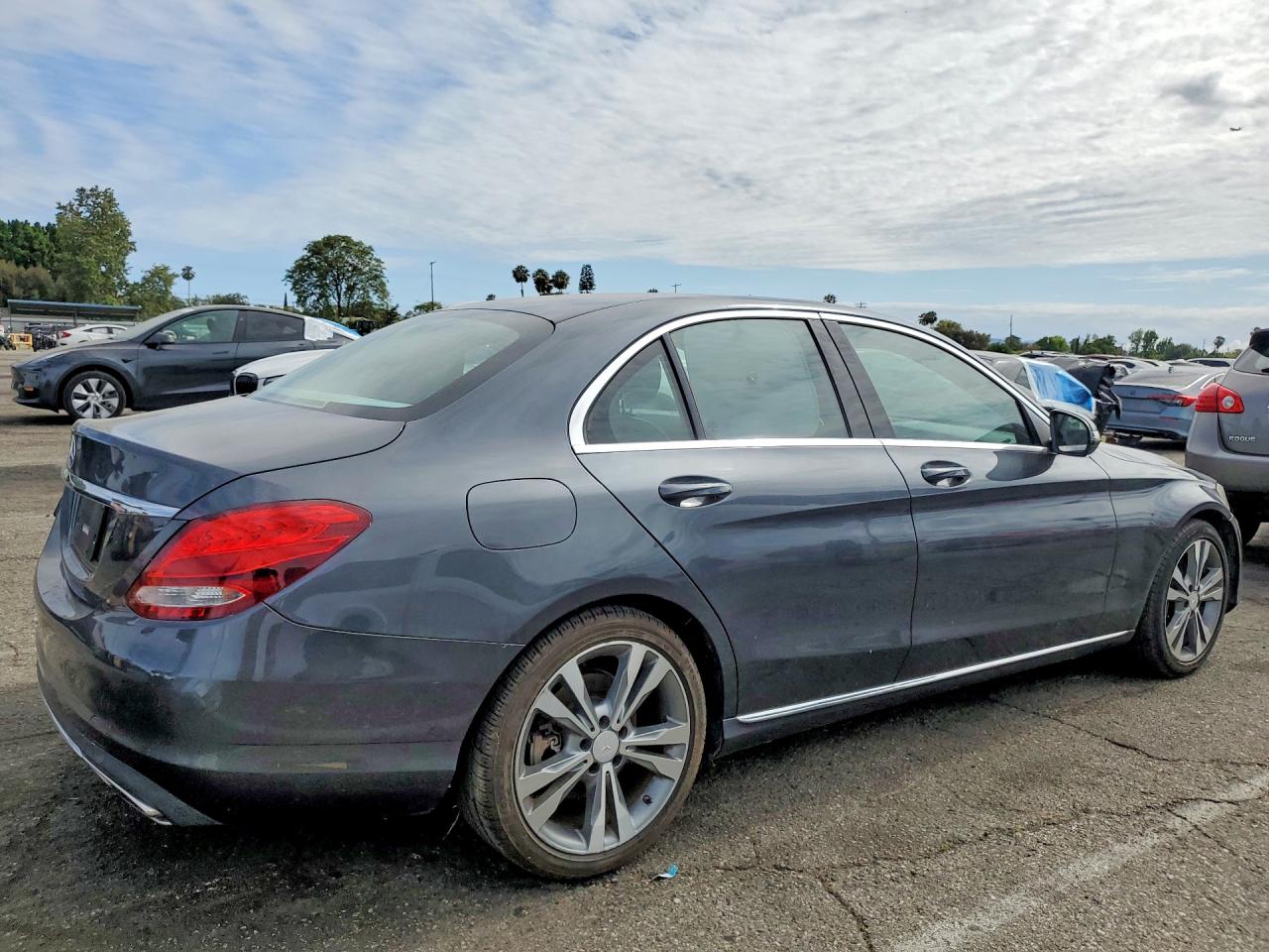 55SWF4JB9GU108627 · 2016 MERCEDES-BENZ C · 3/12