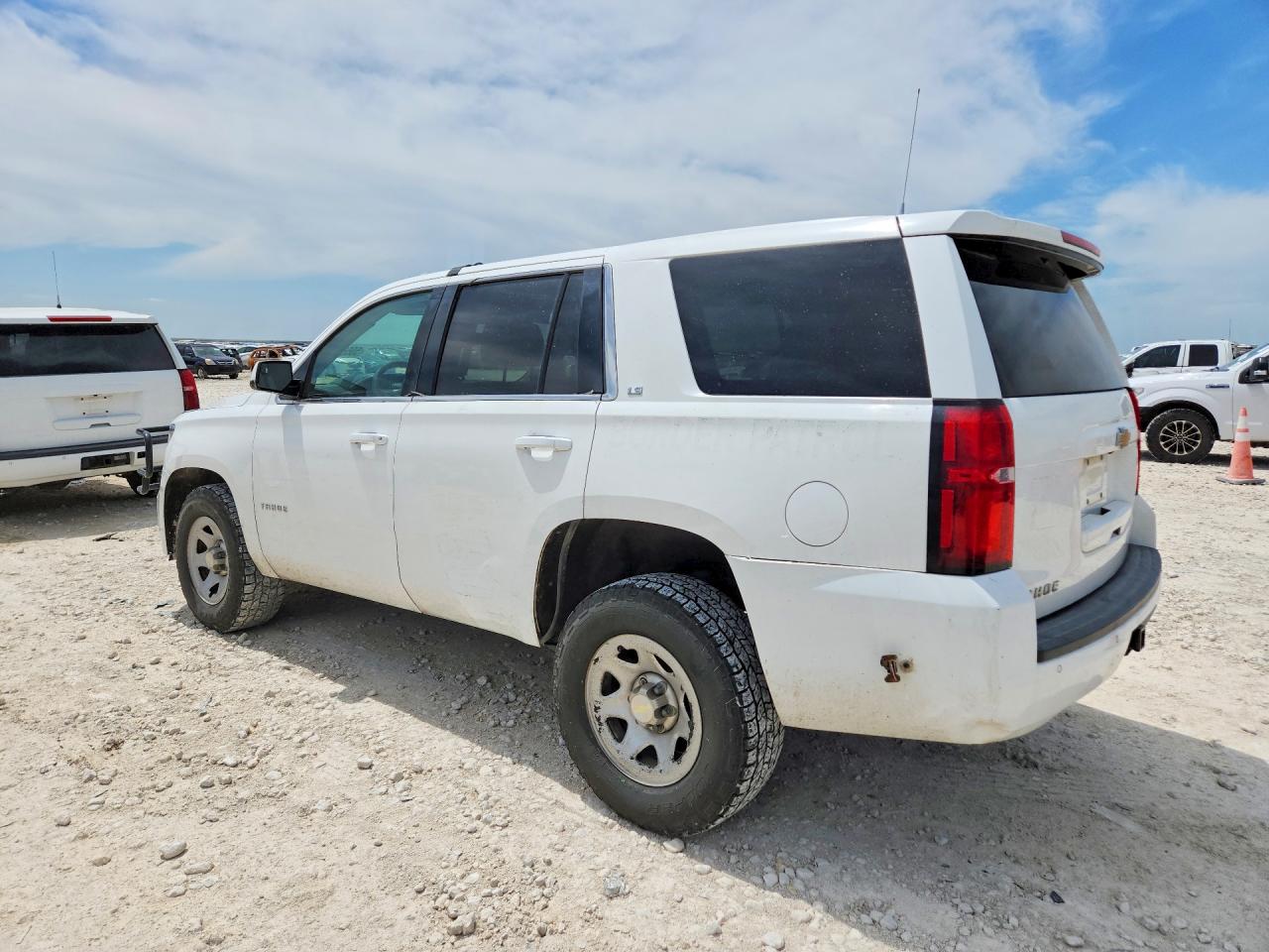 1GNSK4EC6FR623650 · 2015 CHEVROLET TAHOE · 2/13