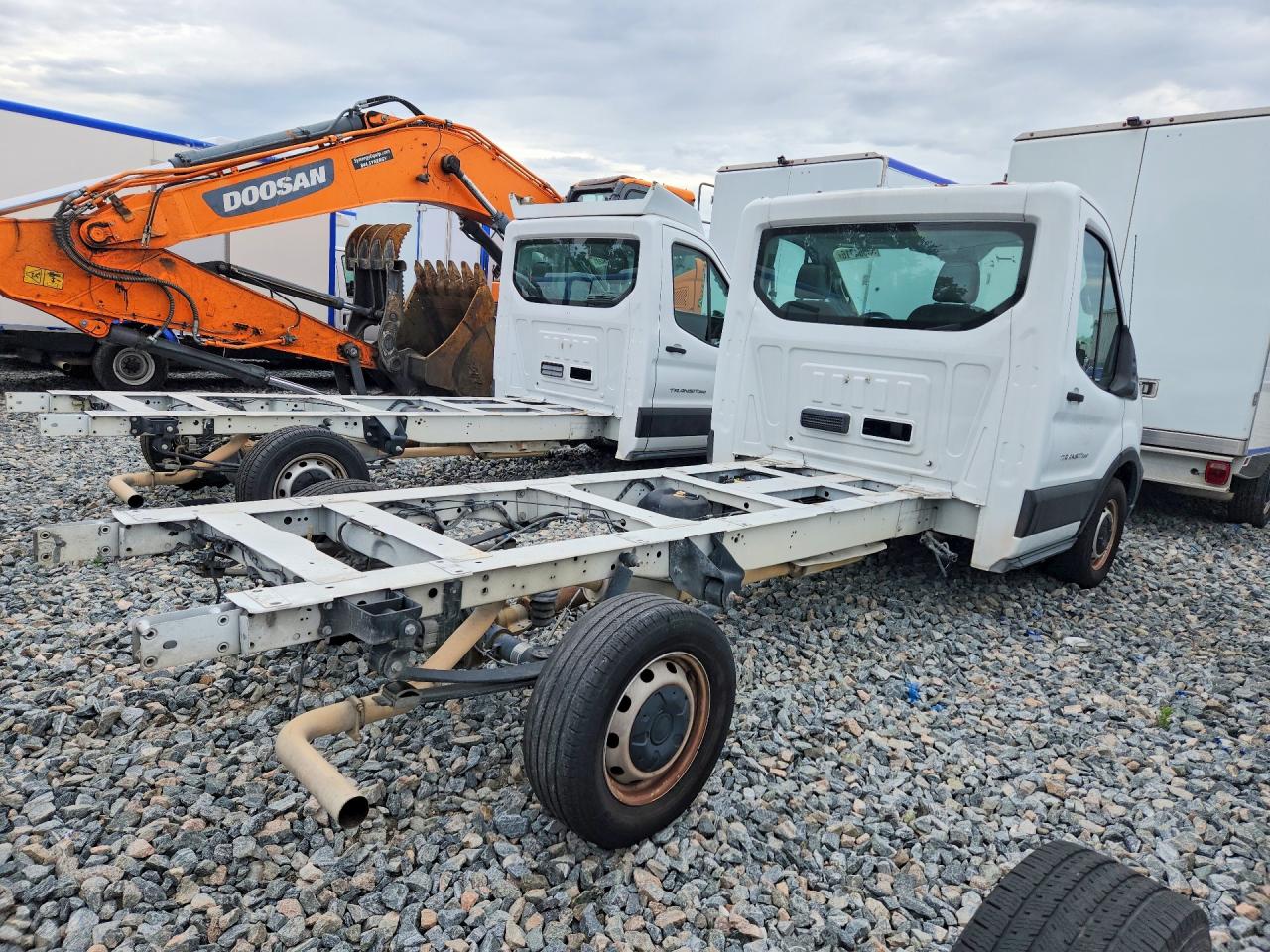 1FDBW5Z80LKB52491 · 2020 FORD TRANSIT · 3/13