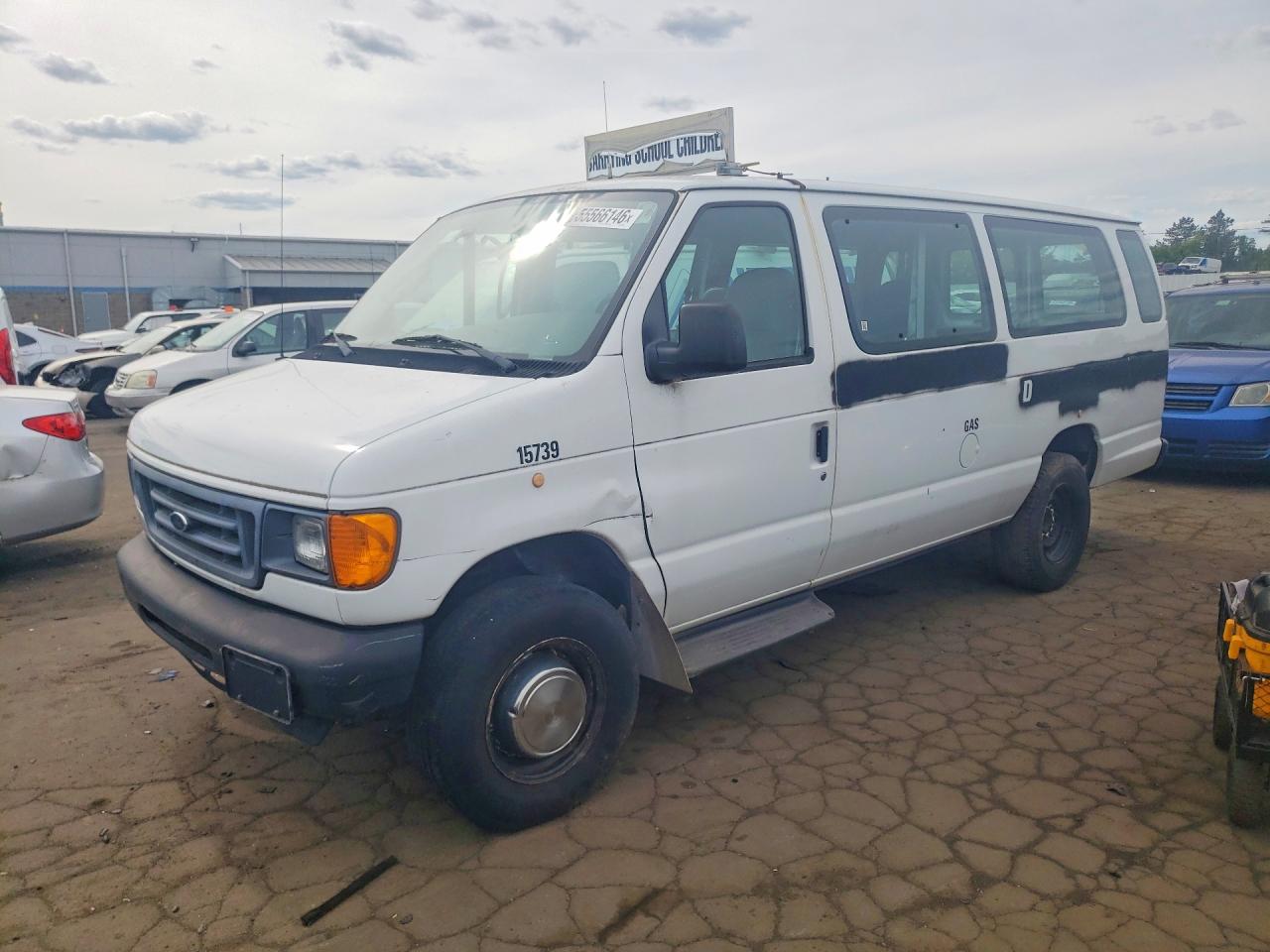 1FTNS24WX7DB24726 · 2007 FORD ECONOLINE