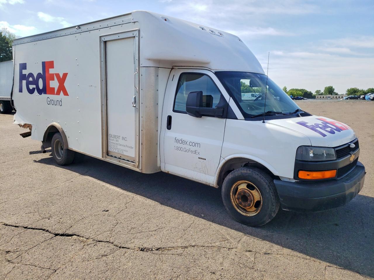 1HA3GTC79NN003813 · 2022 CHEVROLET EXPRESS G3500 · 4/13