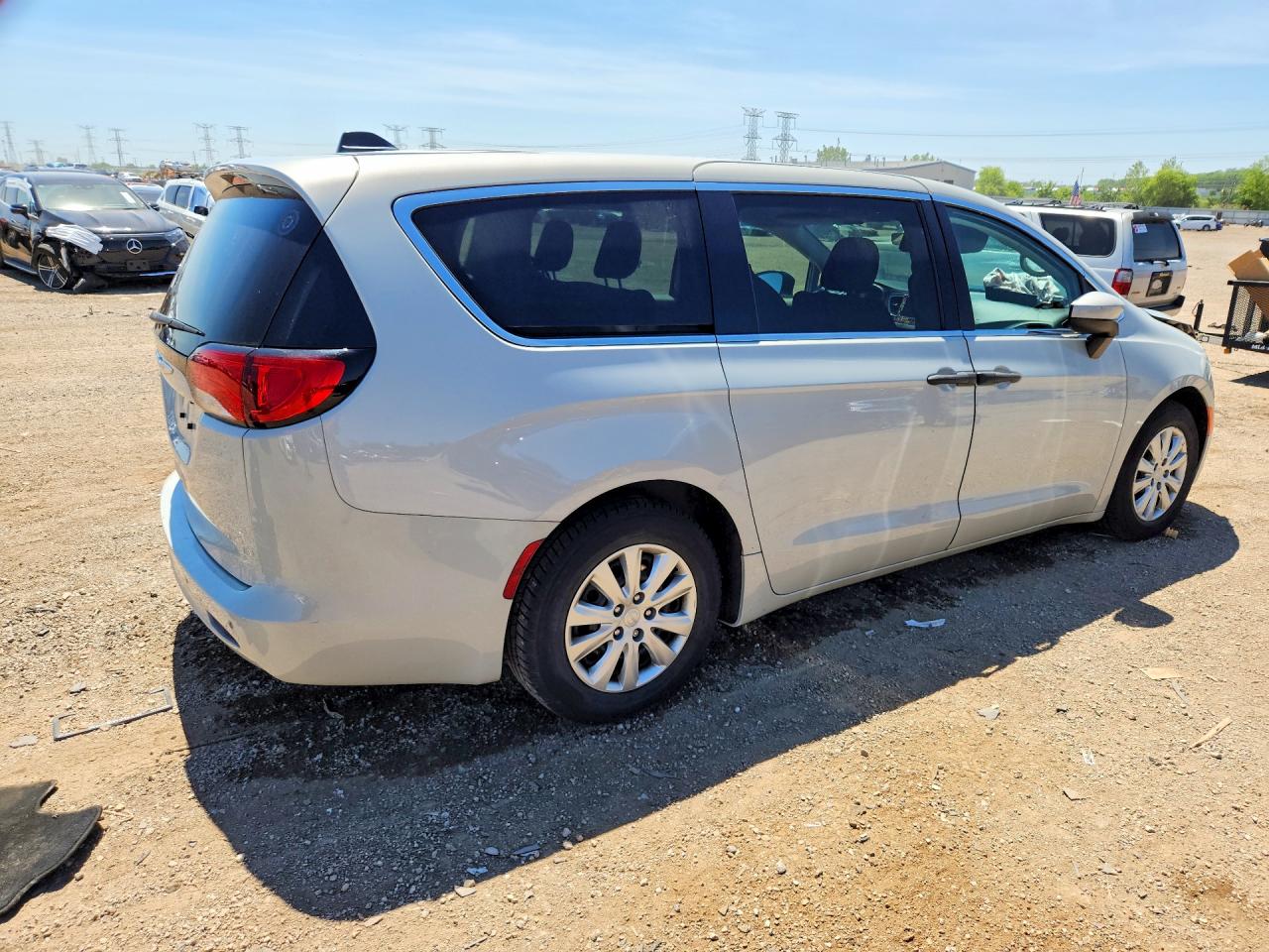 2C4RC1AG8KR587959 · 2019 CHRYSLER PACIFICA · 3/13