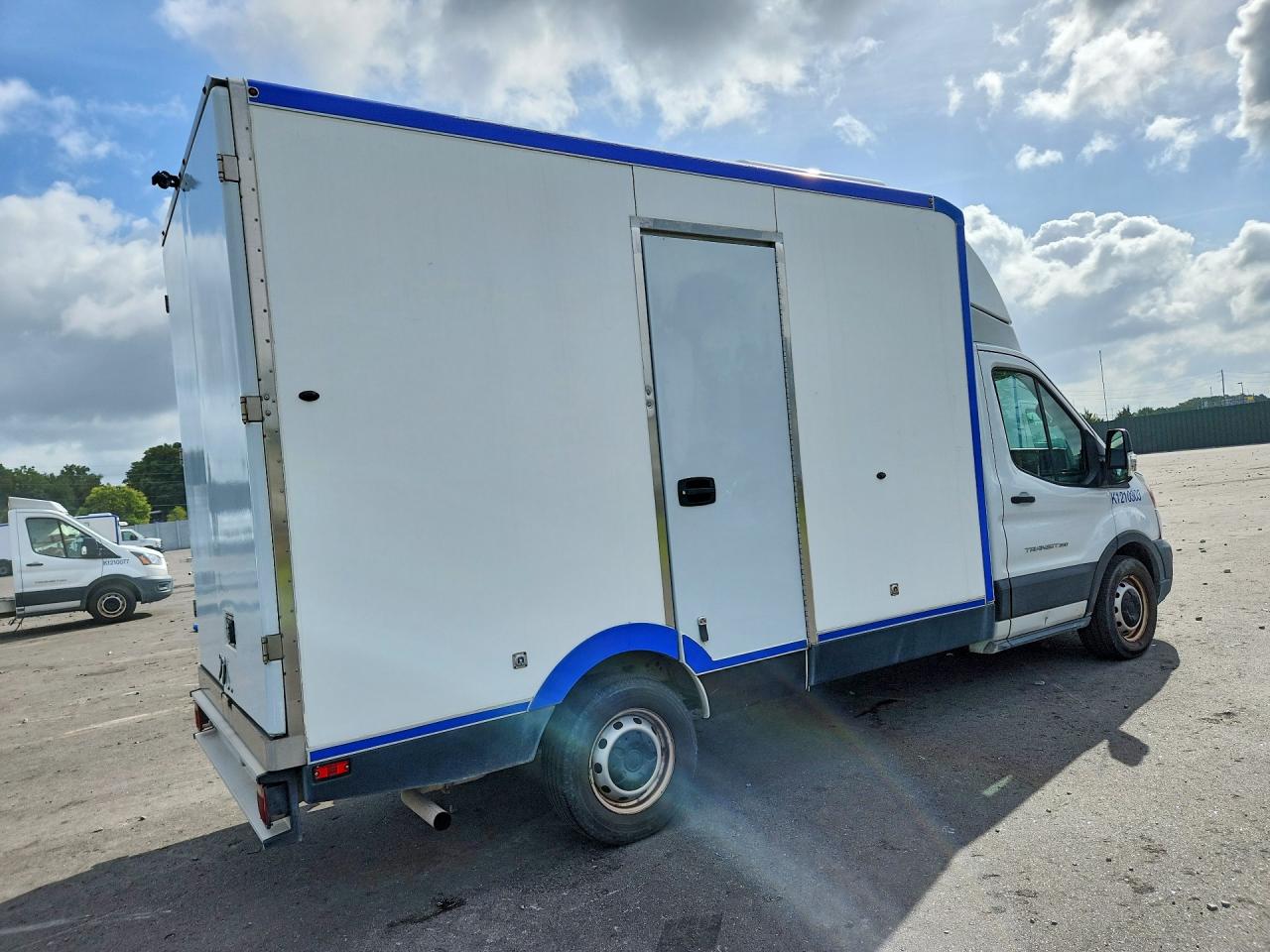 1FDBW5Z87NKA01604 · 2022 FORD TRANSIT · 3/13