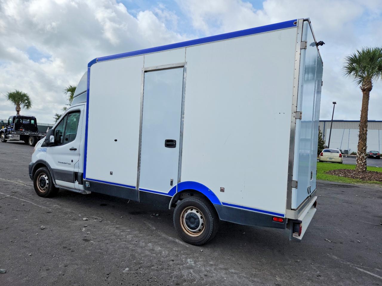1FDBW5Z87NKA01604 · 2022 FORD TRANSIT · 2/13