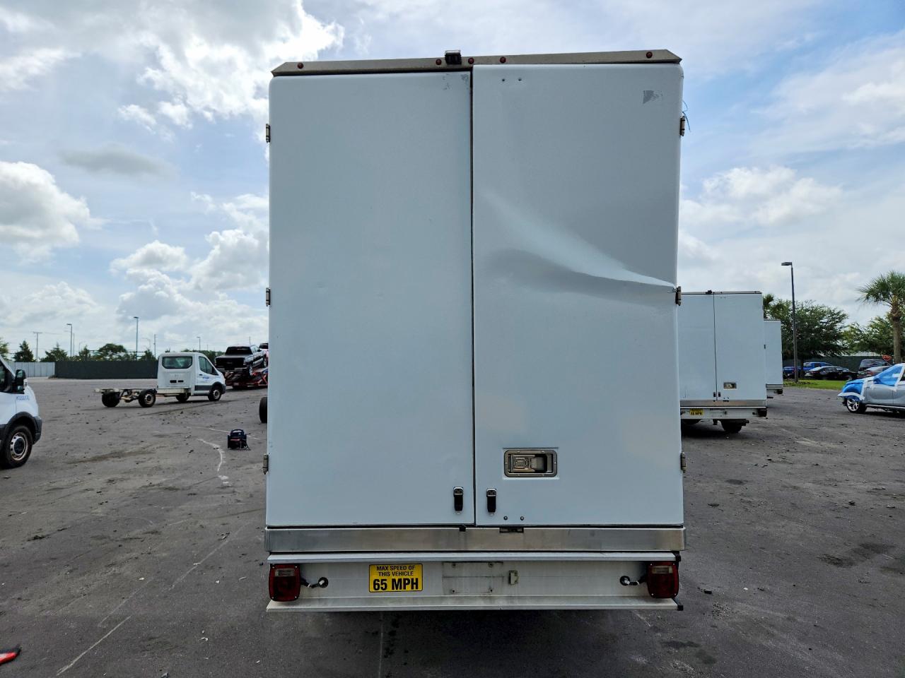 1FDBW5Z87NKA20217 · 2022 FORD TRANSIT · 6/13