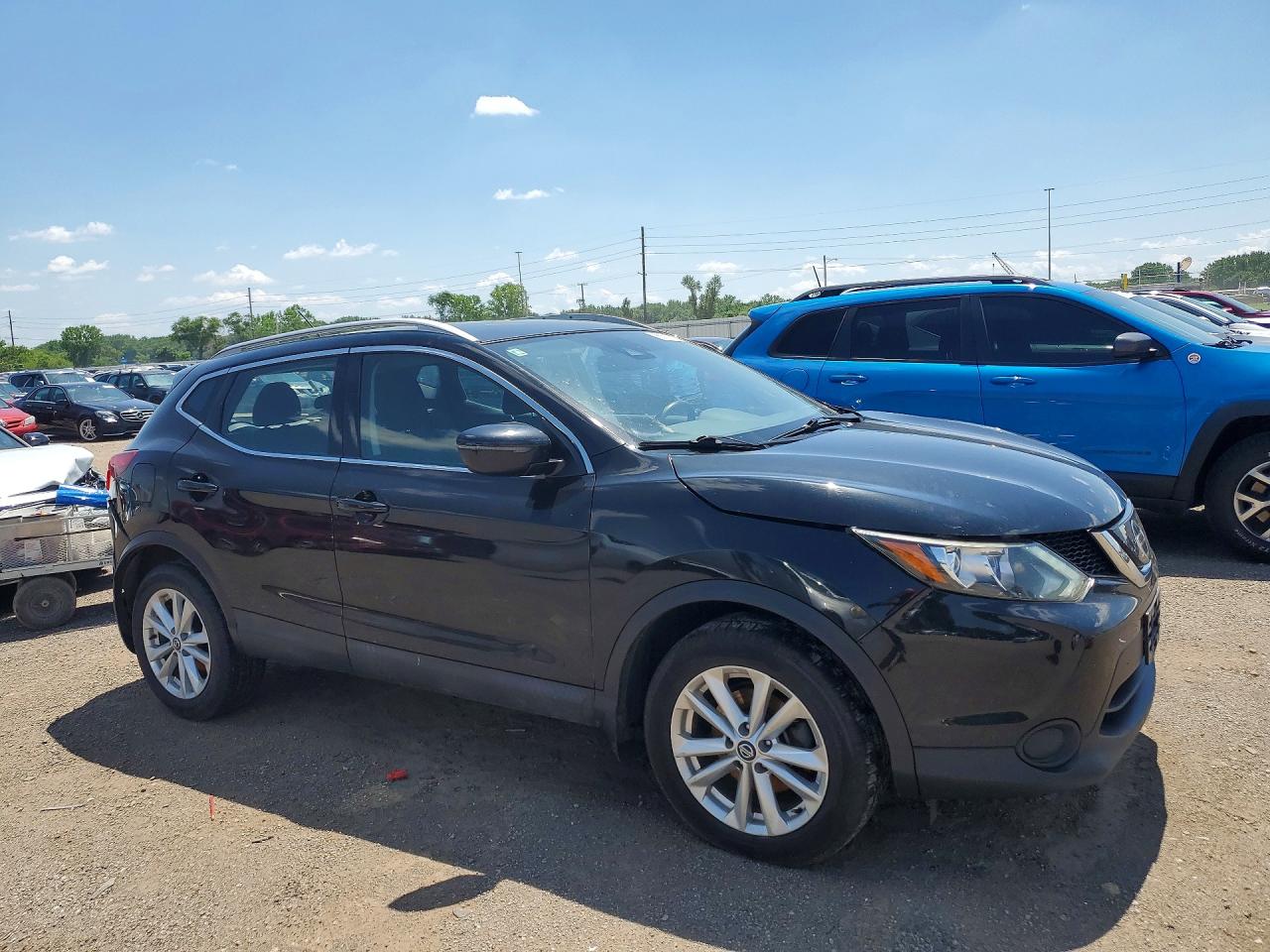 JN1BJ1CR5KW621632 · 2019 NISSAN ROGUE SPORT · 4/13
