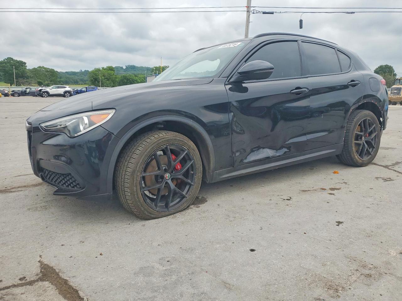 ZASFAKPN6J7B81870 · 2018 ALFA ROMEO STELVIO