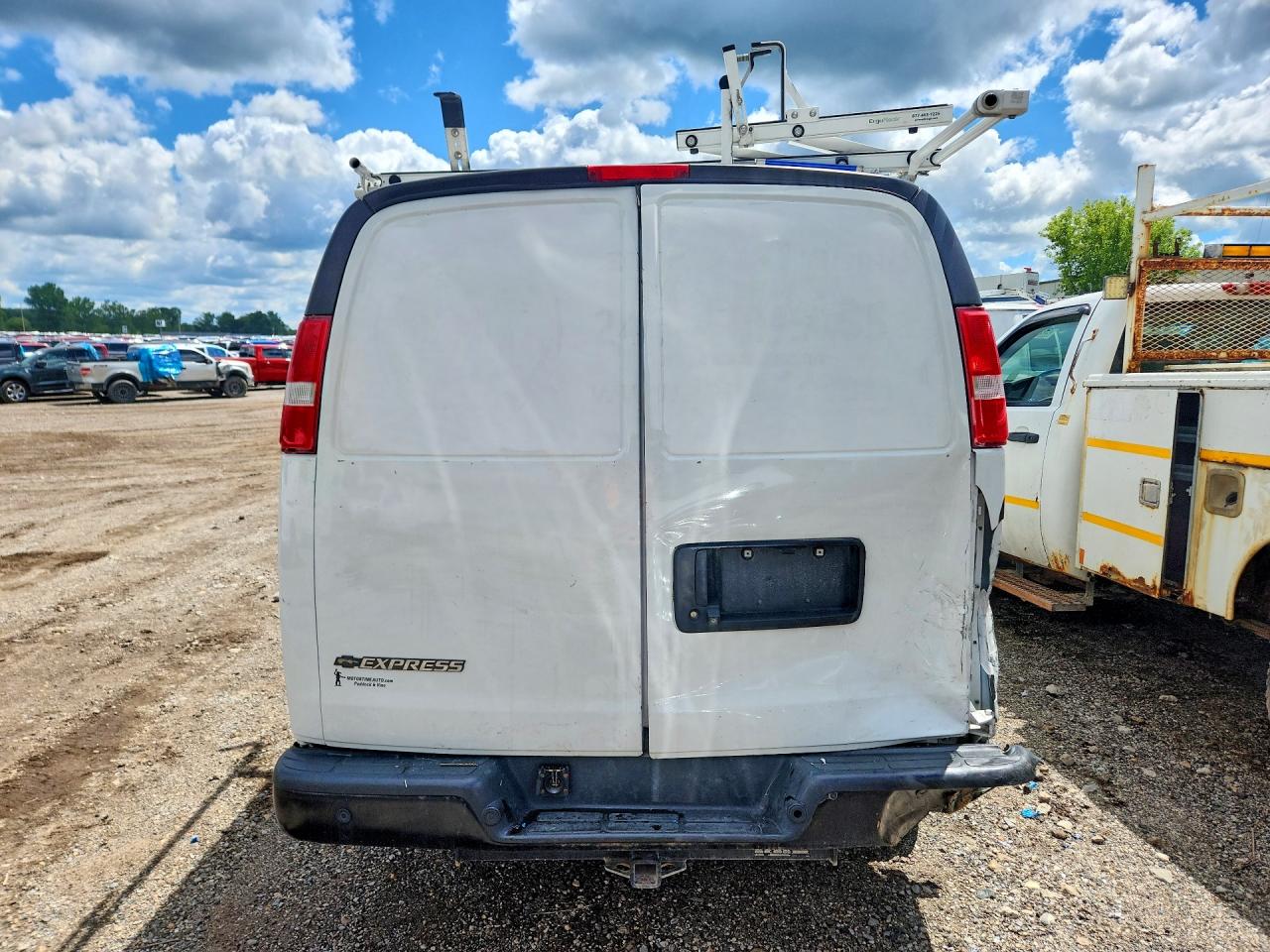 1GCZGGFG5J1251138 · 2018 CHEVROLET EXPRESS G3500 · 6/13