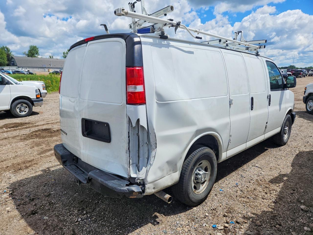 1GCZGGFG5J1251138 · 2018 CHEVROLET EXPRESS G3500 · 3/13