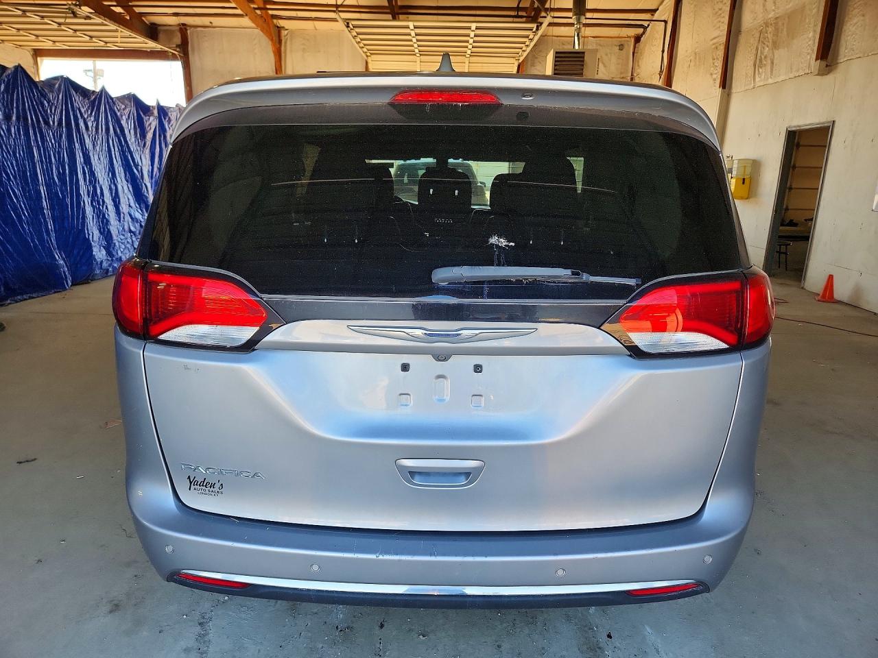 2C4RC1BG1JR120492 · 2018 CHRYSLER PACIFICA · 6/13