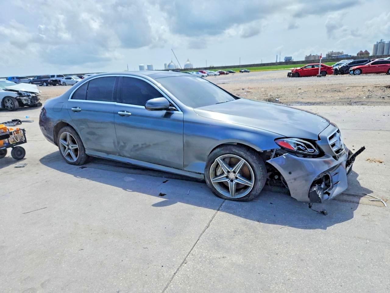 WDDZF4JB3HA012796 · 2017 MERCEDES-BENZ E · 4/12