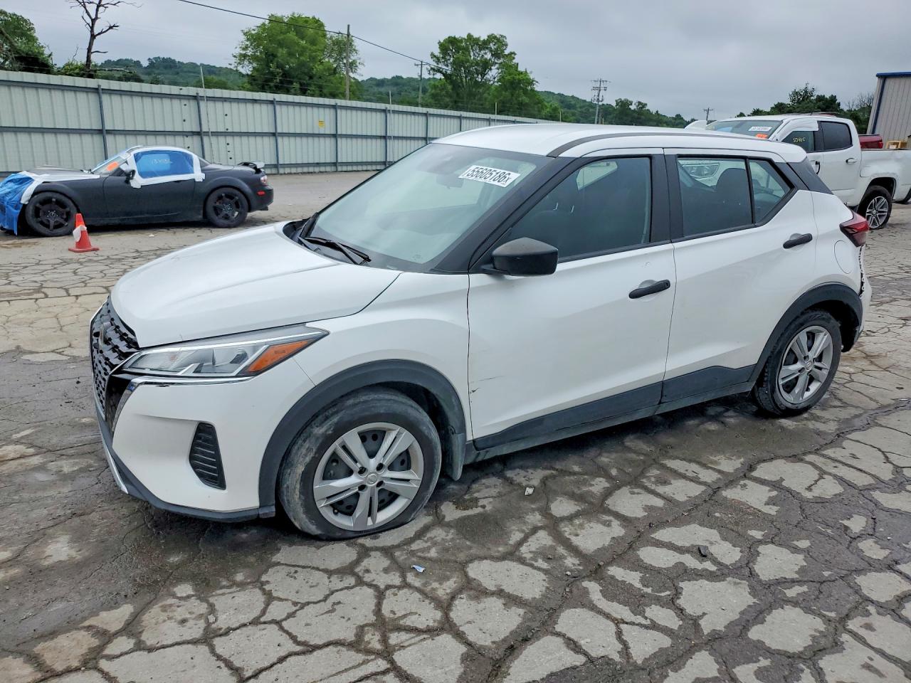 3N1CP5BV5RL532829 · 2024 NISSAN KICKS