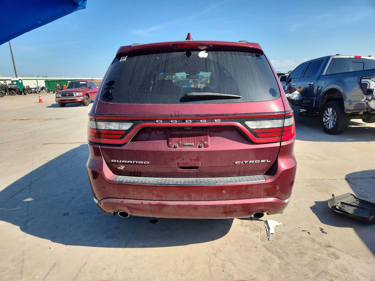1C4RDJEG8JC262257 · 2018 DODGE DURANGO · 6/13