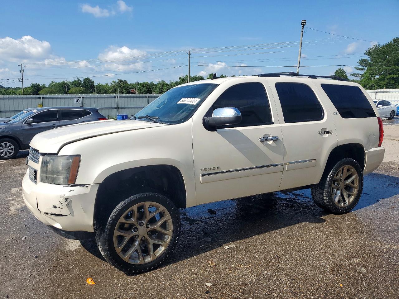1GNUCCE03AR175379 · 2010 CHEVROLET TAHOE