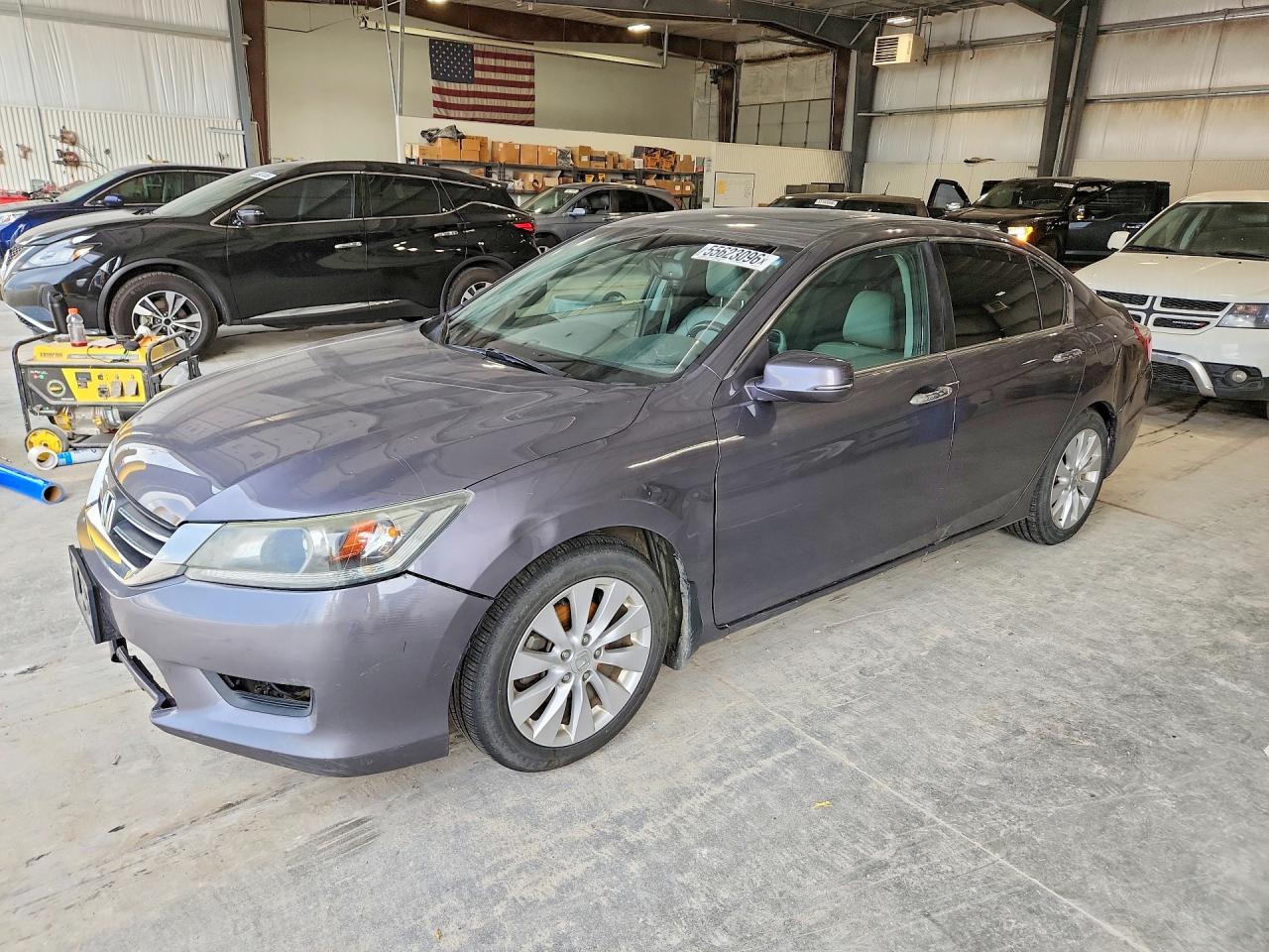 1HGCR2F83FA240451 · 2015 HONDA ACCORD