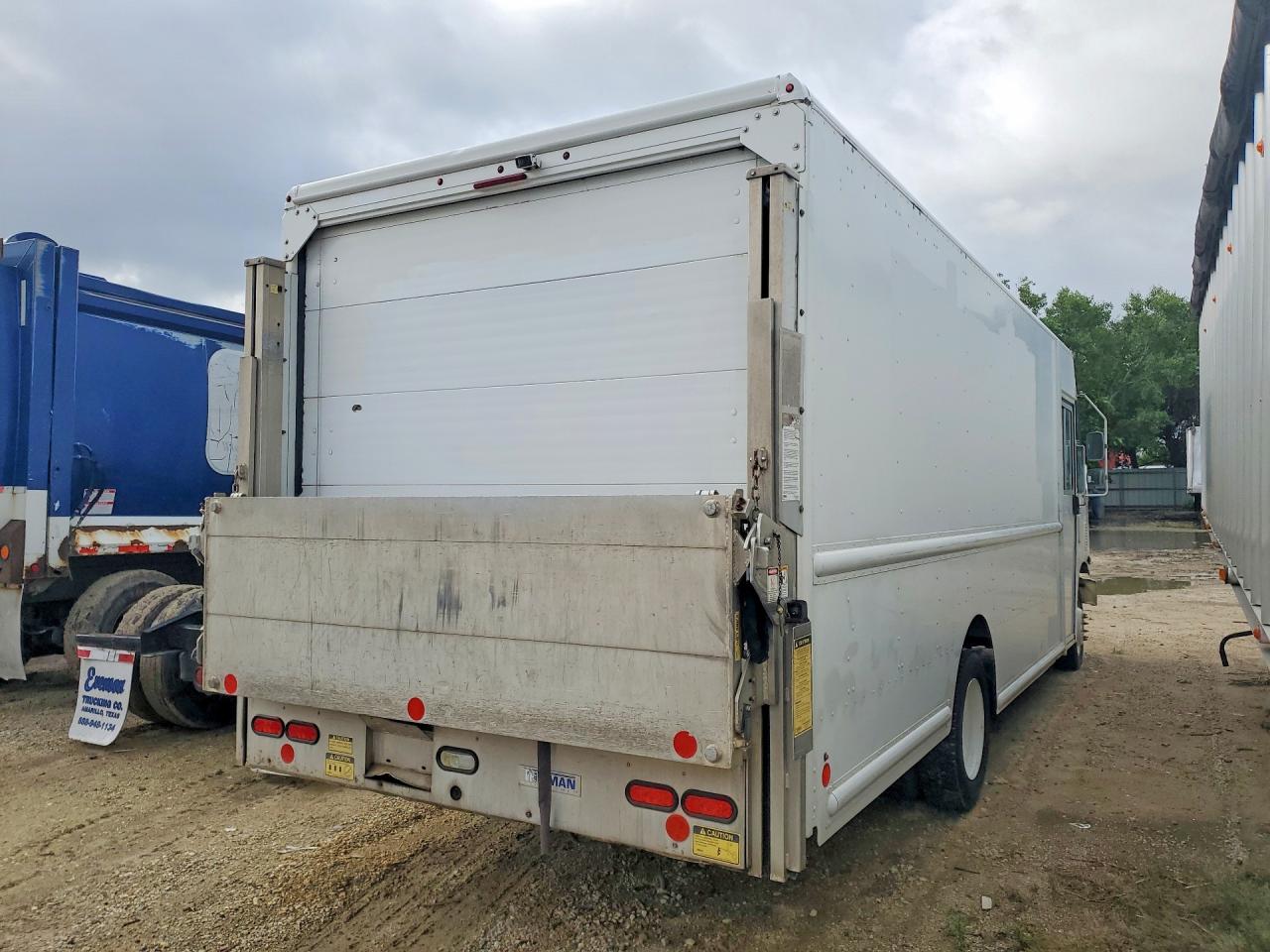 1F65F5KY1D0A12266 · 2013 FORD F59 · 3/13
