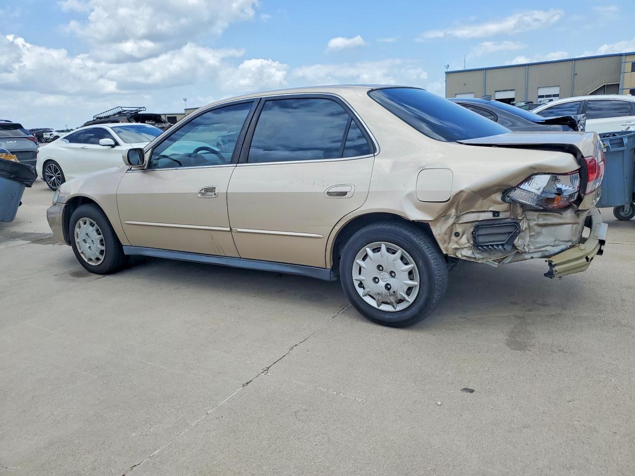 JHMCG66502C014995 · 2002 HONDA ACCORD · 2/13