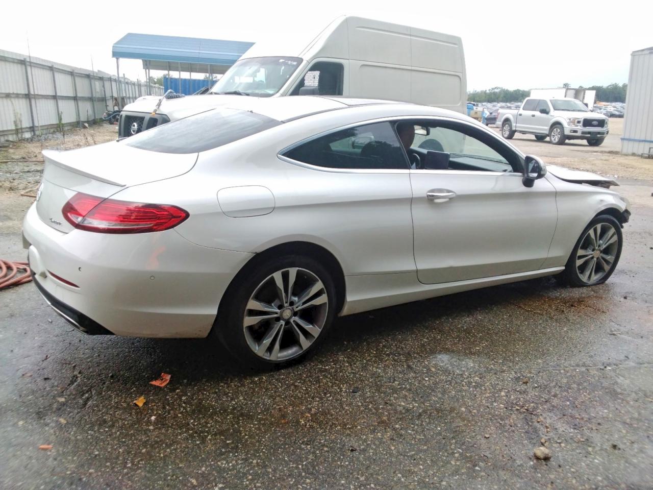 WDDWJ4KB2HF361399 · 2017 MERCEDES-BENZ C · 3/12