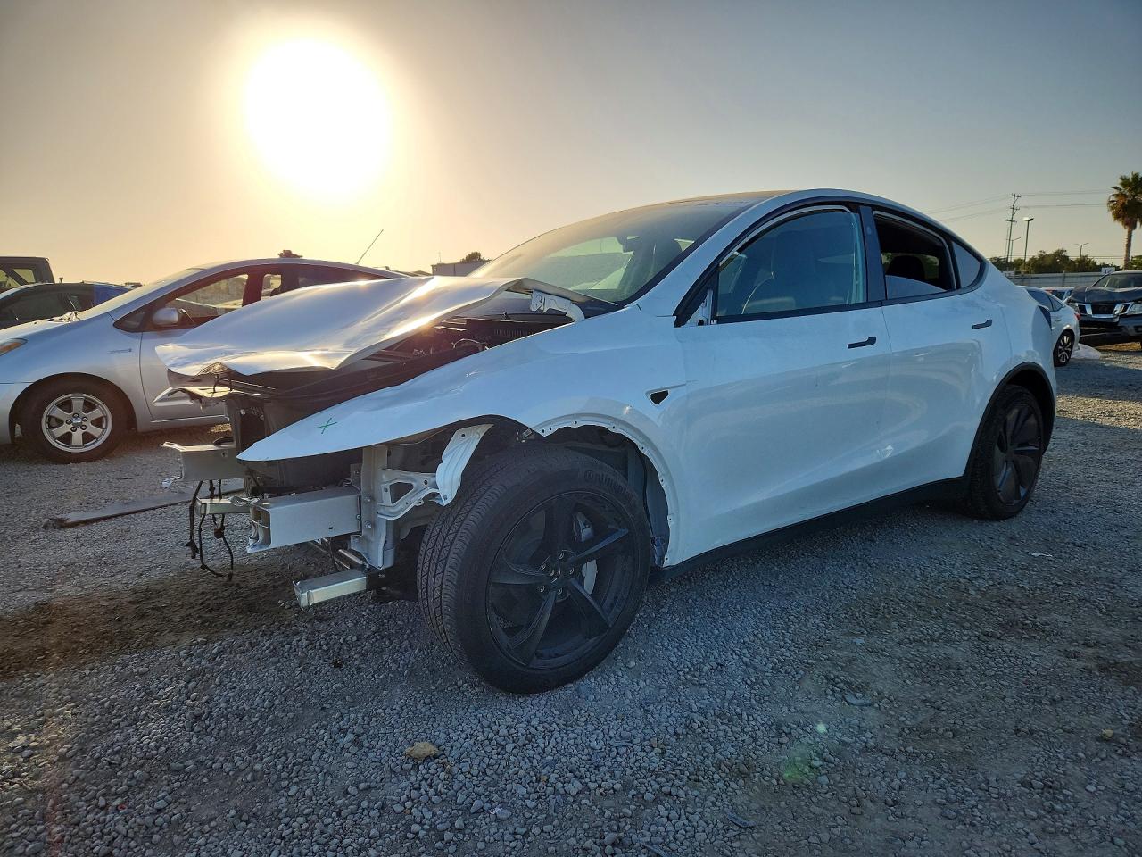 7SAYGDEEXTF346222 · 2026 TESLA MODEL Y