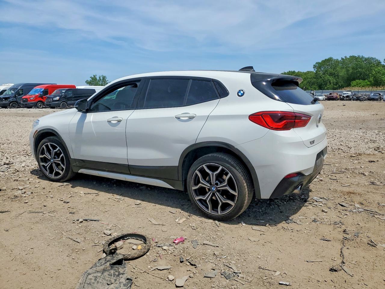 WBXYJ5C36JEF73336 · 2018 BMW X2 · 2/12