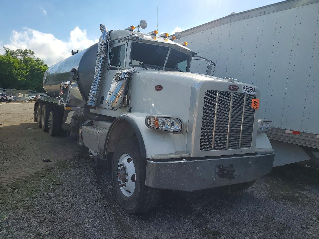 2017 PETERBILT 367