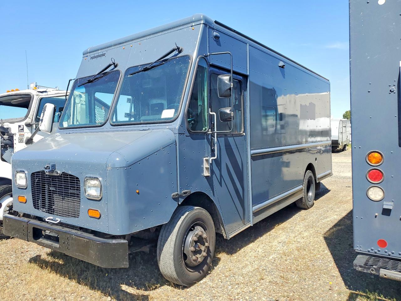 4UZAC2GA4MCMM9252 · 2021 FRHT CHASSIS