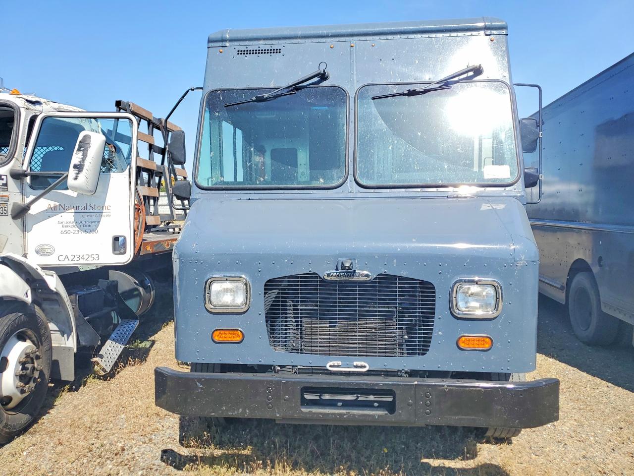 4UZAC2GA4MCMM9252 · 2021 FRHT CHASSIS · 5/12