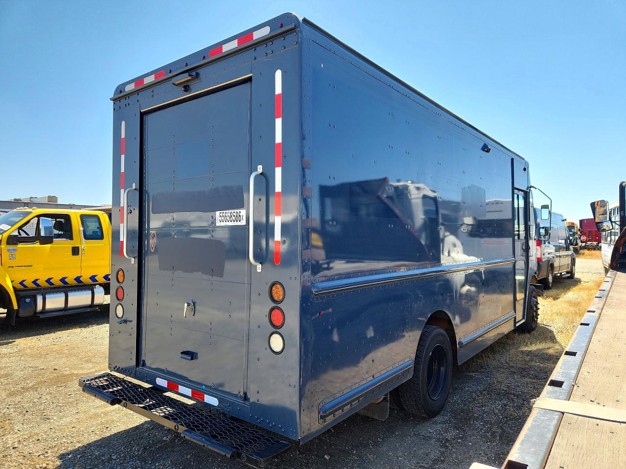 4UZAC2GA4MCMM9252 · 2021 FRHT CHASSIS · 3/12