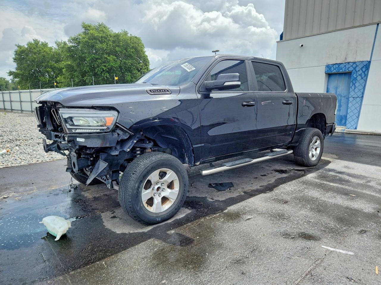 1C6RREFM9LN179836 · 2020 RAM 1500