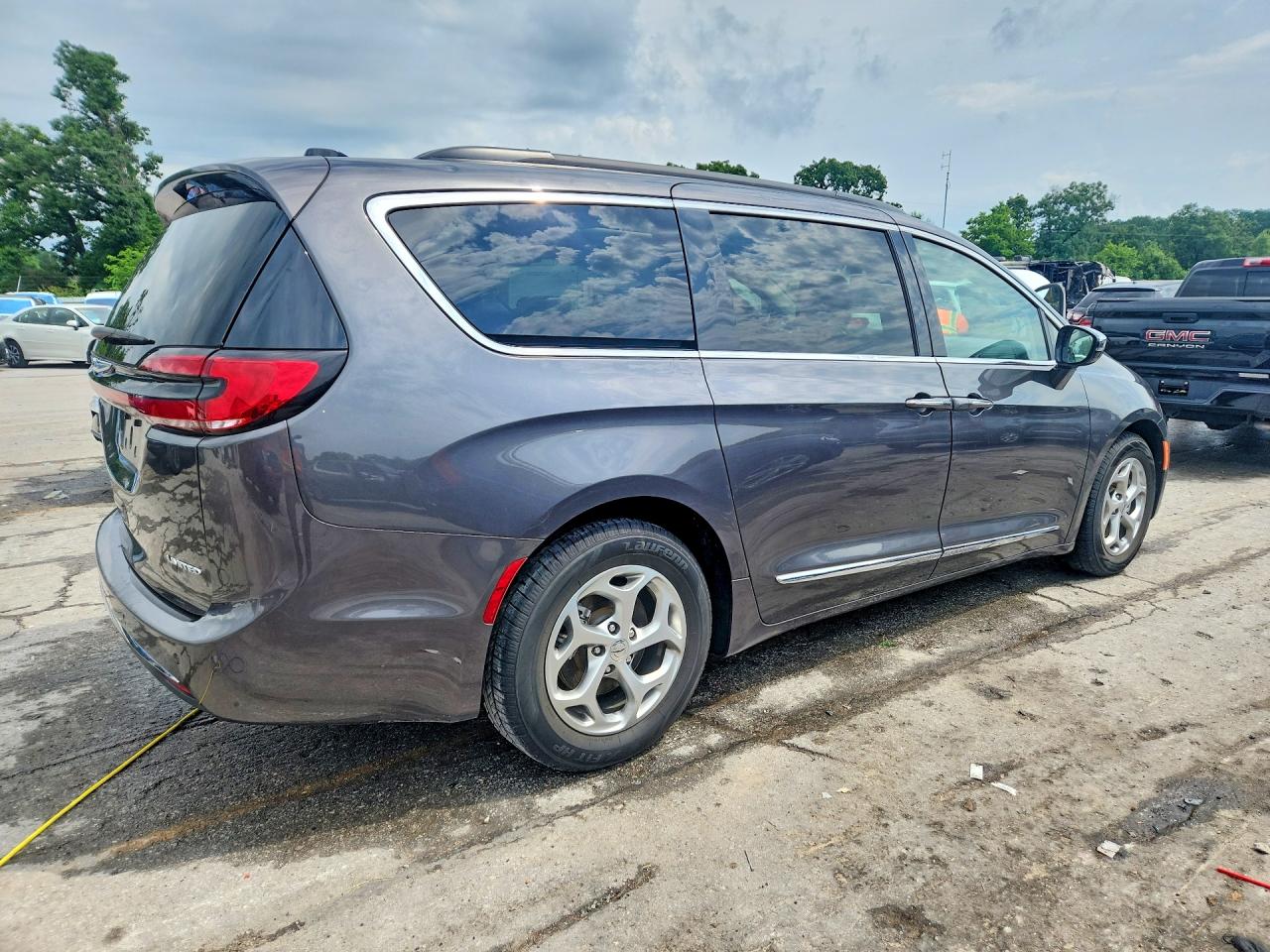2C4RC1GG5PR536269 · 2023 CHRYSLER PACIFICA · 3/13