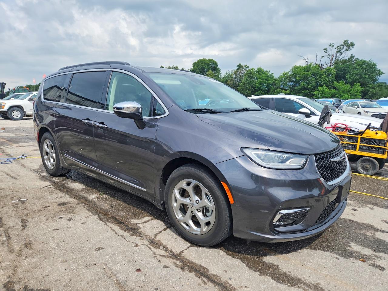 2C4RC1GG5PR536269 · 2023 CHRYSLER PACIFICA · 4/13