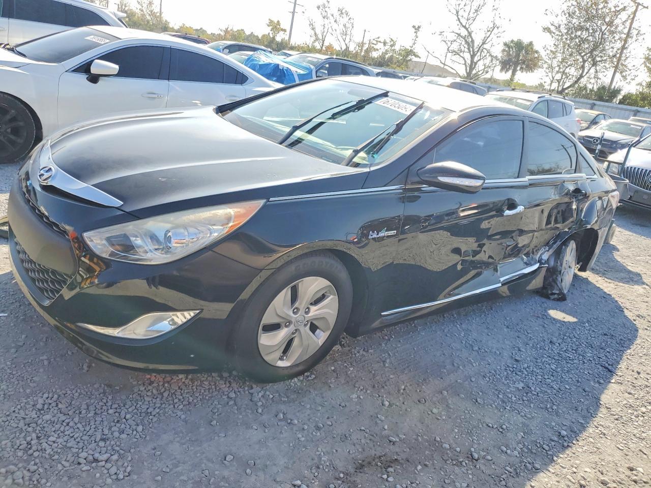 KMHEC4A46FA134631 · 2015 HYUNDAI SONATA