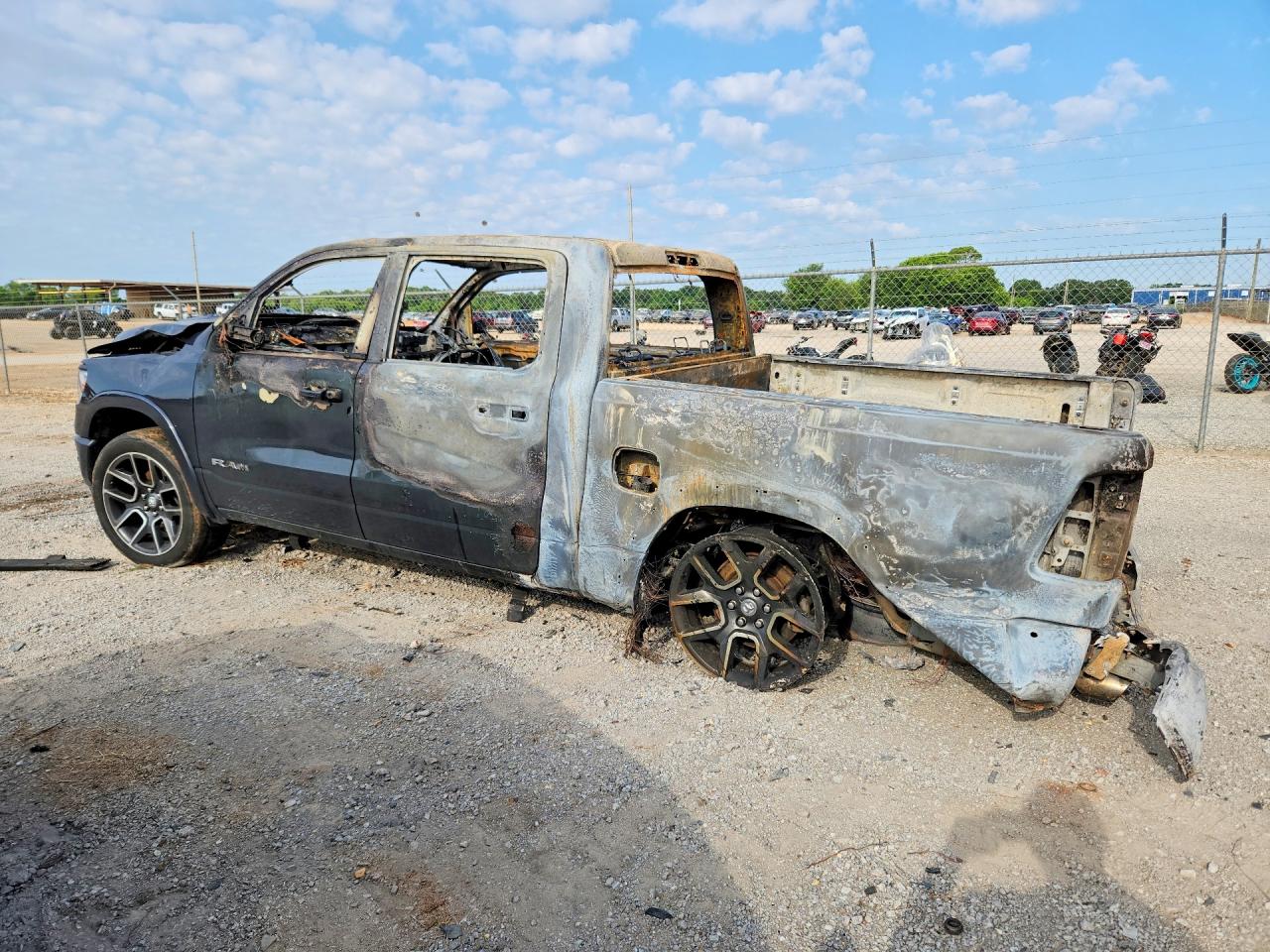 1C6SRFJTXKN574502 · 2019 RAM 1500 · 2/11