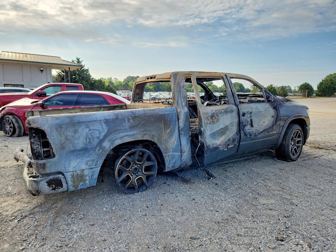 1C6SRFJTXKN574502 · 2019 RAM 1500 · 3/11