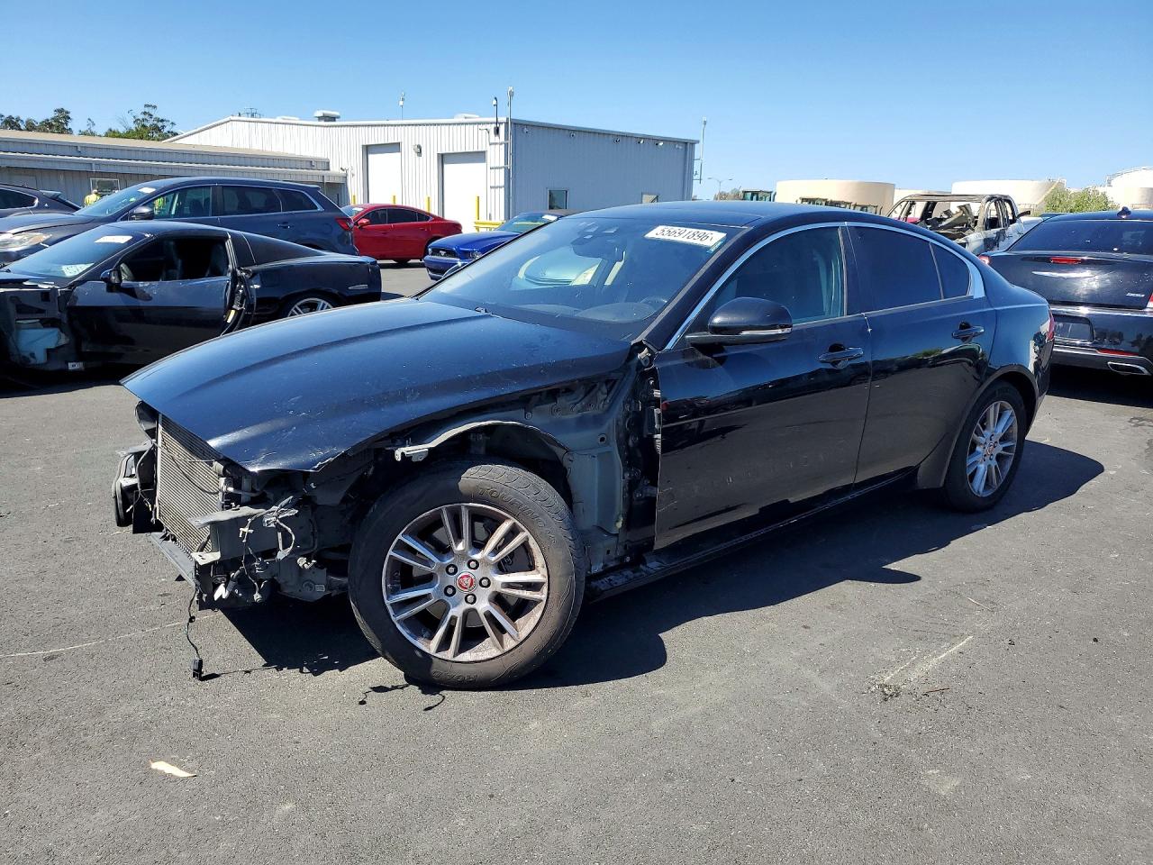 SAJAD4FX2JCP36458 · 2018 JAGUAR XE