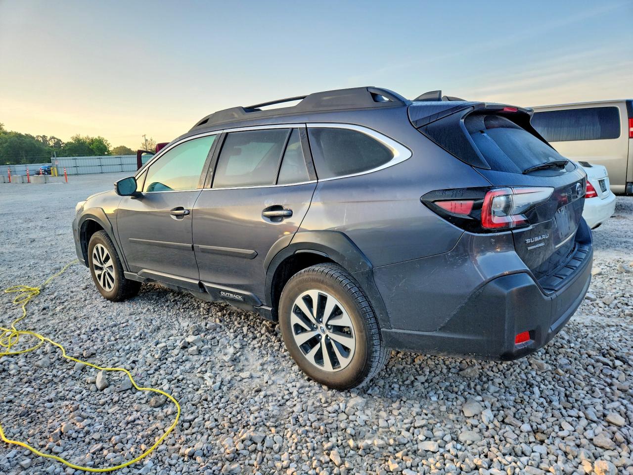 4S4BTACC1P3104979 · 2023 SUBARU OUTBACK · 2/13