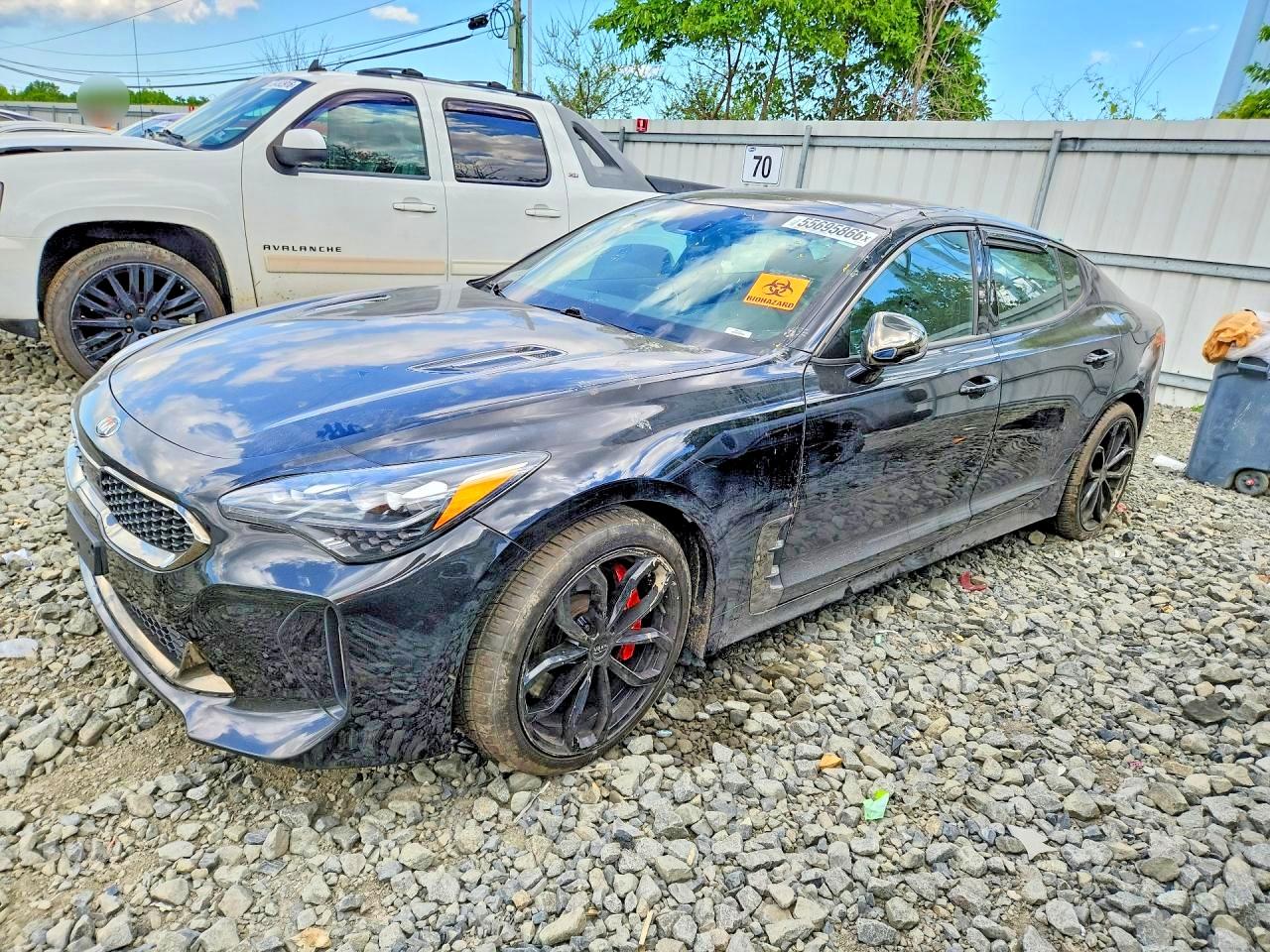 KNAE55LCXM6098285 · 2021 KIA STINGER