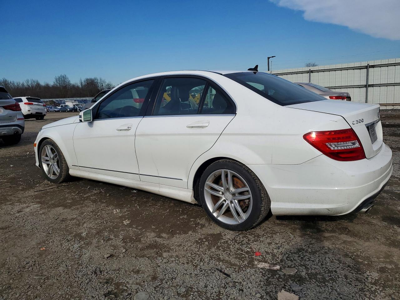 WDDGF8AB8ER317061 · 2014 MERCEDES-BENZ C · 2/12