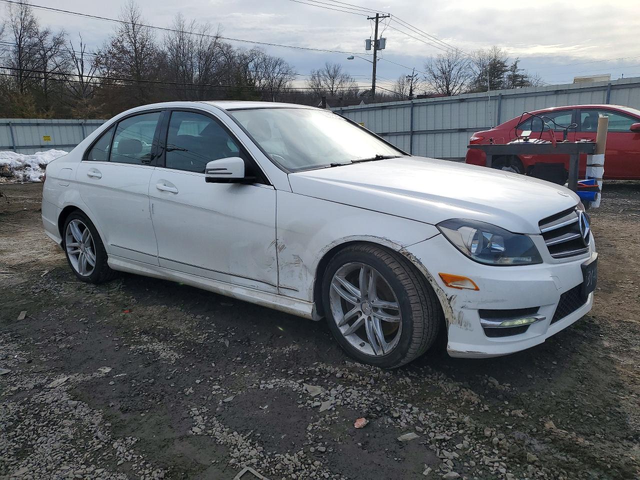 WDDGF8AB8ER317061 · 2014 MERCEDES-BENZ C · 4/12